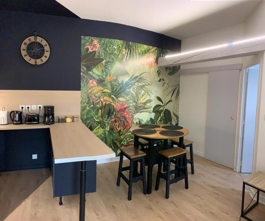 Blue Jungle Lejlighed Bourges Eksteriør billede