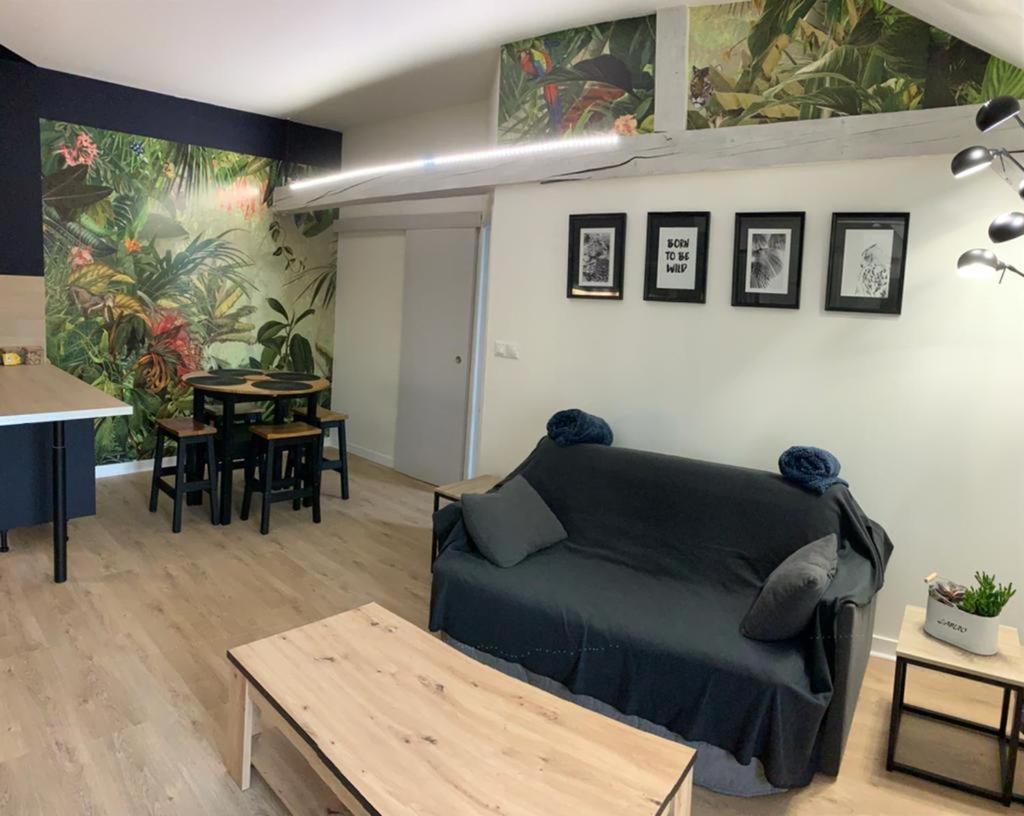 Blue Jungle Lejlighed Bourges Eksteriør billede